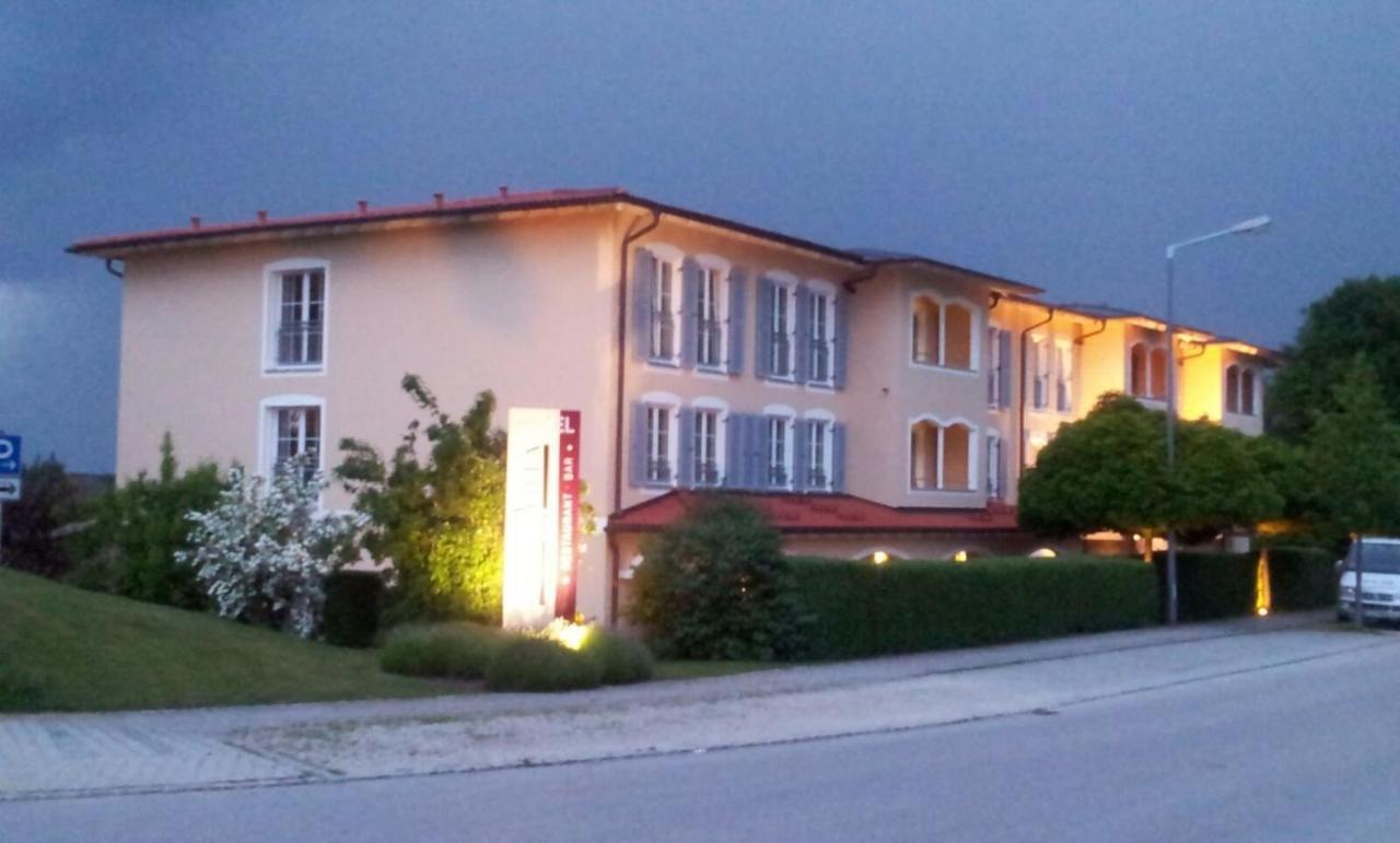 Ampervilla Hotel Fahrenzhausen Dış mekan fotoğraf